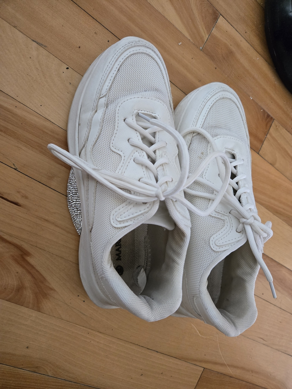 White Women's Lace-Up Fashion Sneakers